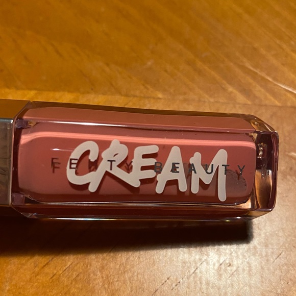 Fenty Beauty Gloss Bomb Cream - Picture 4 of 14